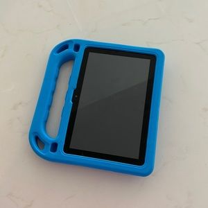 BRAND NEW AMAZON TABLET WITH CASE